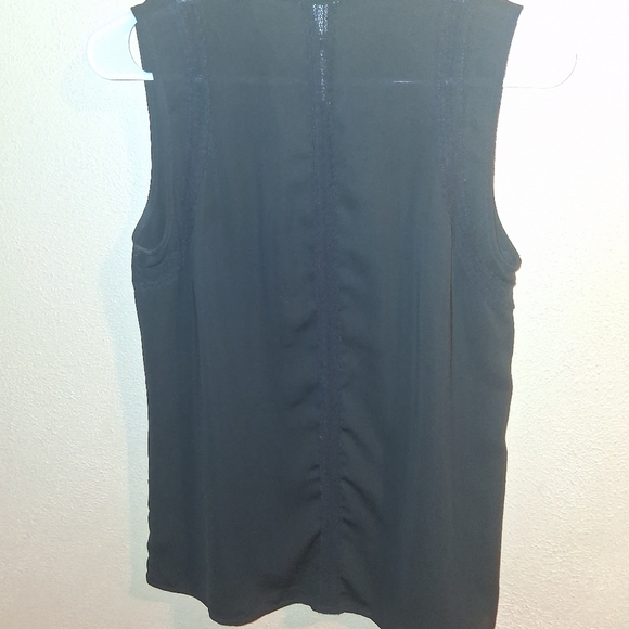 Cabi | ‘Jagger’ Black Tuxedo Pin-Tuck Pleated Button Up Sleeveless Top S - Picture 7 of 7
